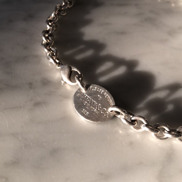 Tiffany & Co. Return to Tiffany® Oval Tag Necklace - Authentic - Picture 3 of 16